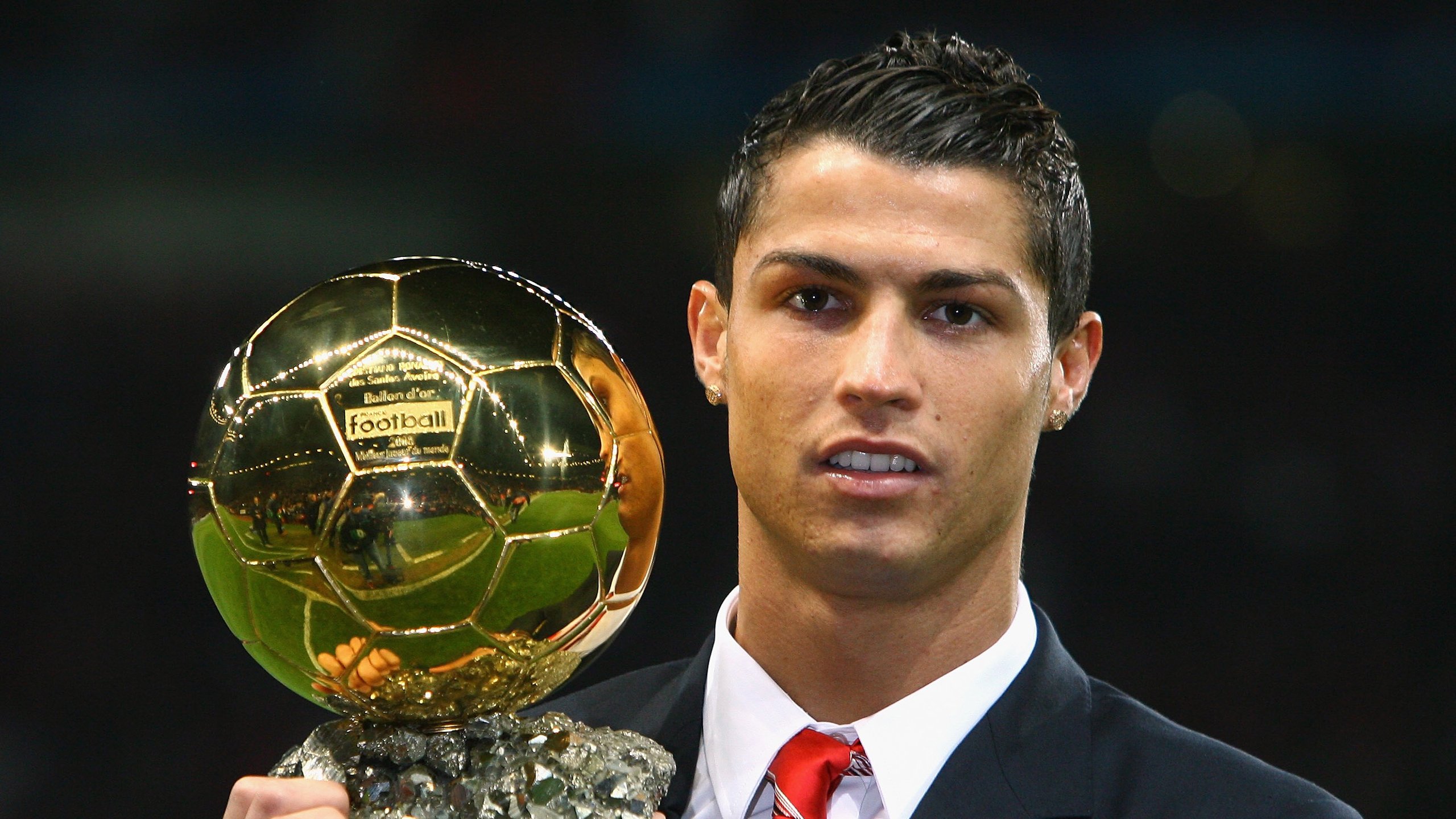 球员在赛季数据上稳步提升进入球探视野,球员进阶需要什么